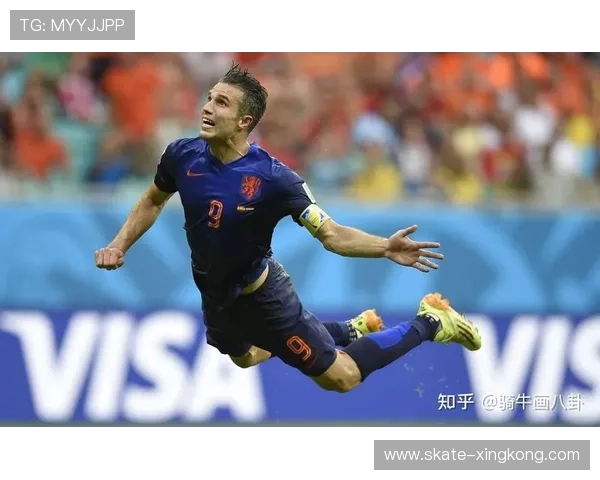 荷兰足球历史上最伟大球星排名第一是谁他的传奇与成就揭秘