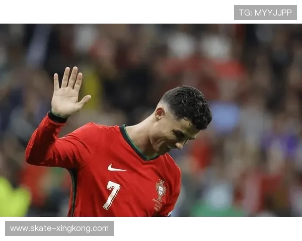 西班牙足球现役球星闪耀绿茵场谱写新时代辉煌篇章